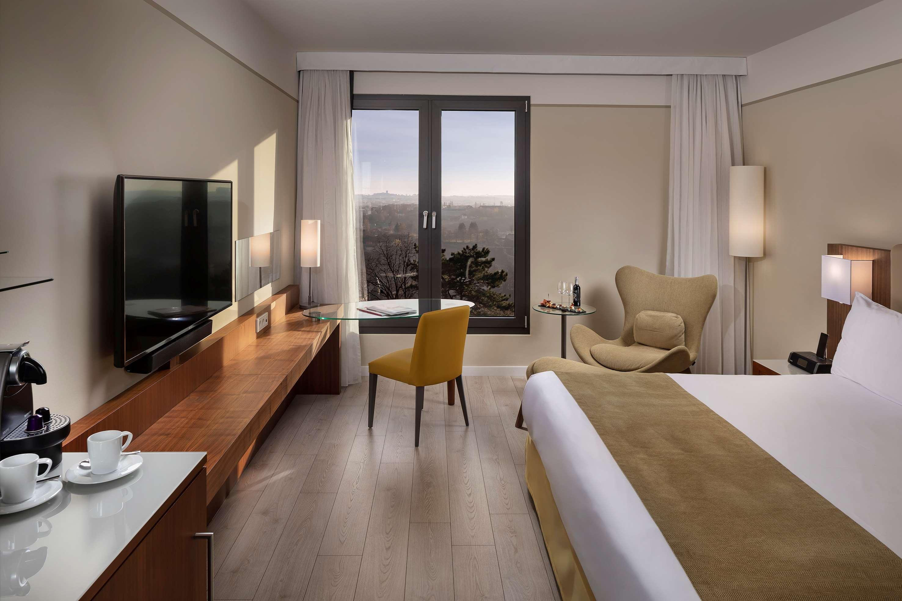 Melia Hotel 4*